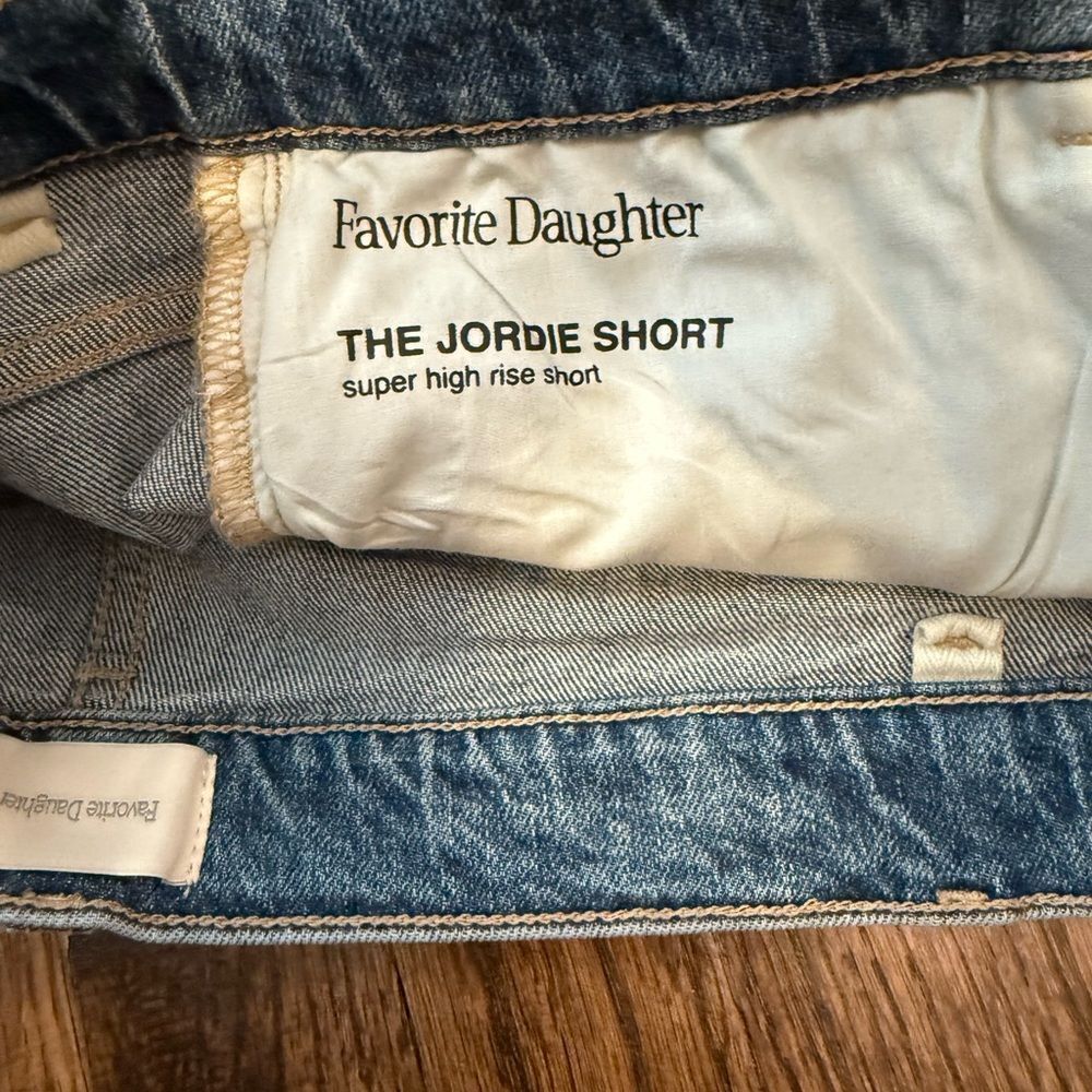 Favorite Daughter Lucerne Jean Shorts - Picture 7 of 7